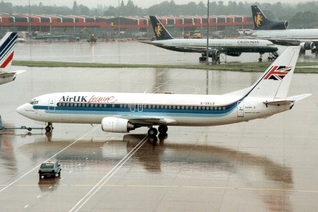 G UKLD Boeing 737 – 42C. Manchester May 1993